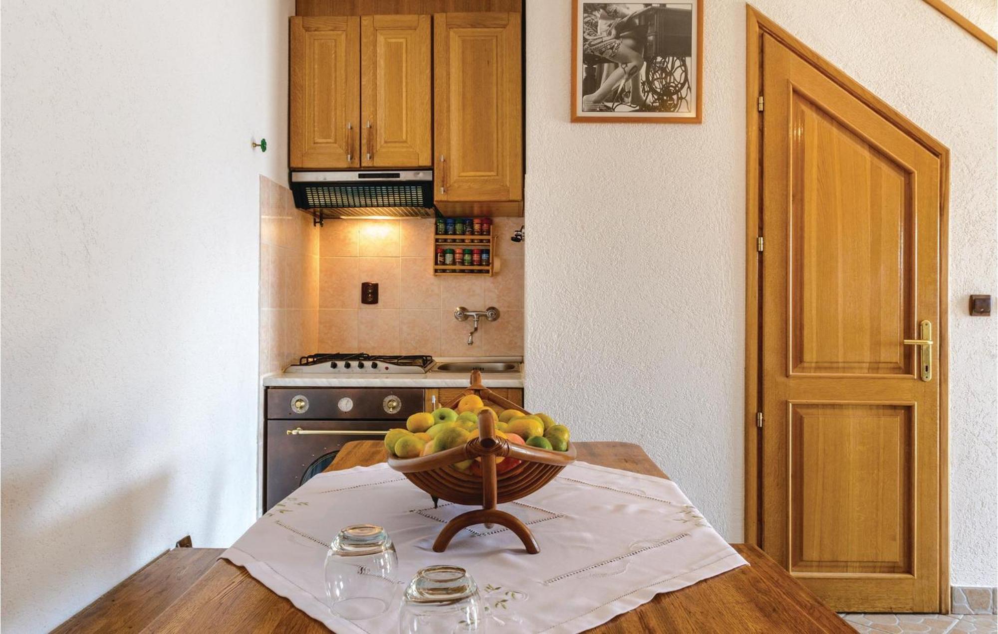 1 Bedroom Gorgeous Home In Slivno 克勒克 外观 照片