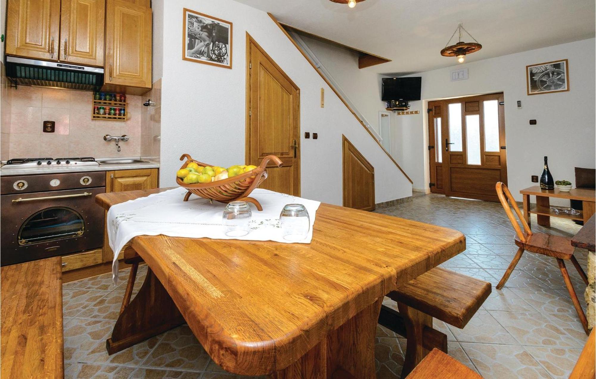 1 Bedroom Gorgeous Home In Slivno 克勒克 外观 照片